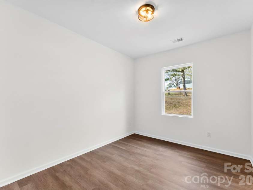 2404 Eleanor Drive, Shelby, NC 28150.  MLS# CAR4329974, YatesRealty ID 5174. 