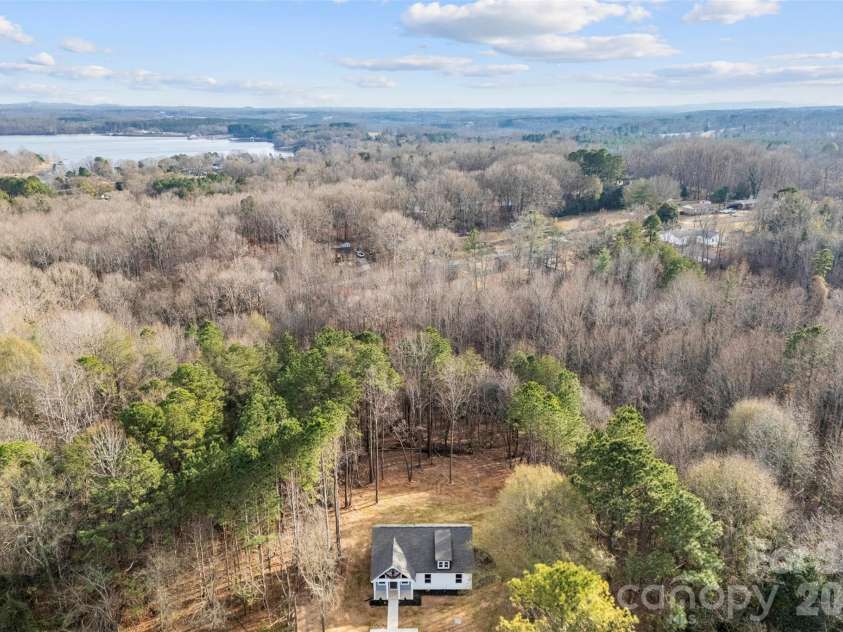 2404 Eleanor Drive, Shelby, NC 28150.  MLS# CAR4329974, YatesRealty ID 5174. 