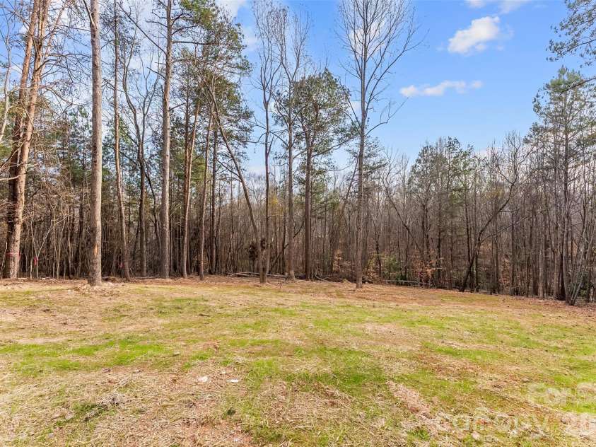 2404 Eleanor Drive, Shelby, NC 28150.  MLS# CAR4329974, YatesRealty ID 5174. 