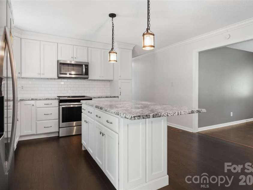 2626 Fairgreen Drive, Gastonia, NC 28056.  MLS# CAR4423810, YatesRealty ID 51740. 