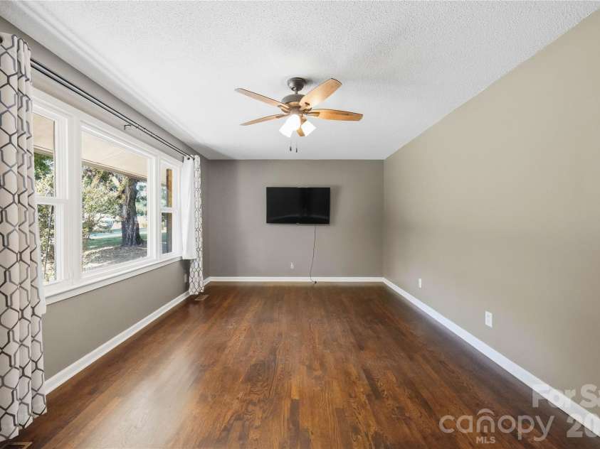 2626 Fairgreen Drive, Gastonia, NC 28056.  MLS# CAR4423810, YatesRealty ID 51740. 