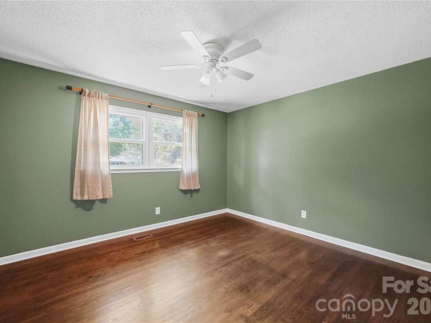 2626 Fairgreen Drive, Gastonia, NC 28056.  MLS# CAR4423810, YatesRealty ID 51740. 