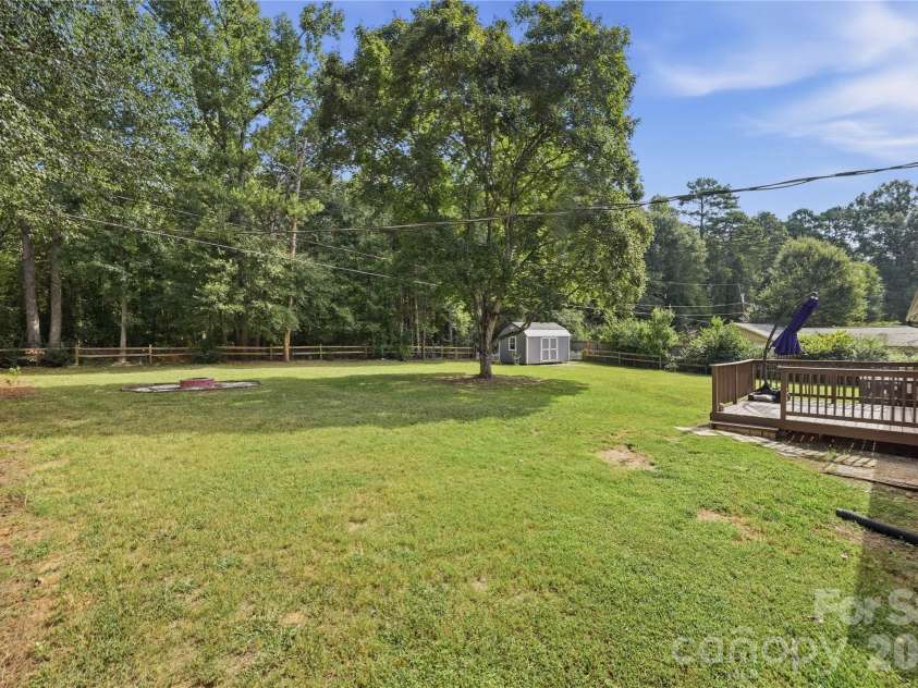 2626 Fairgreen Drive, Gastonia, NC 28056.  MLS# CAR4423810, YatesRealty ID 51740. 