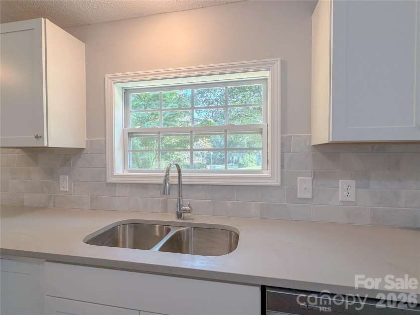 3363 Stony Brook Circle, Newton, NC 28658.  MLS# CAR4423827, YatesRealty ID 51743. 