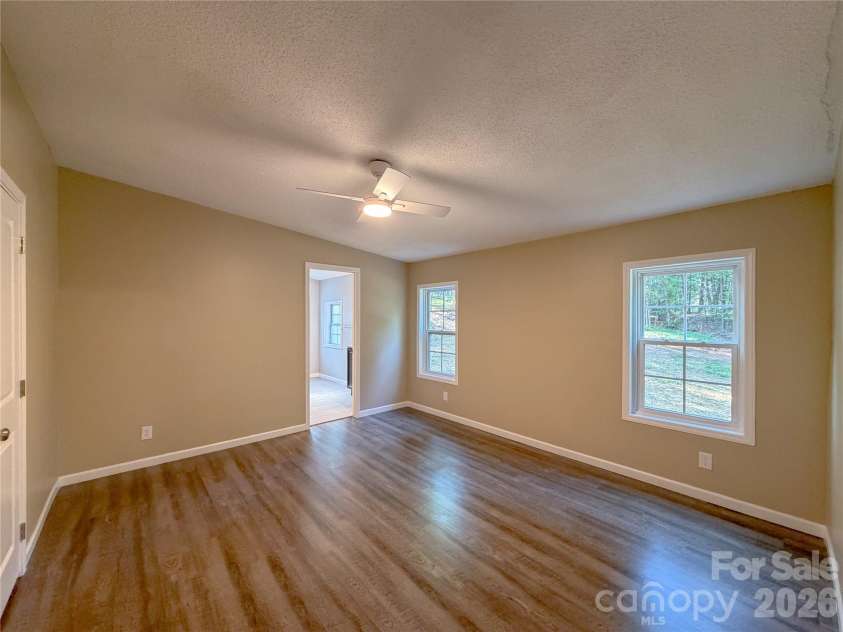 3363 Stony Brook Circle, Newton, NC 28658.  MLS# CAR4423827, YatesRealty ID 51743. 