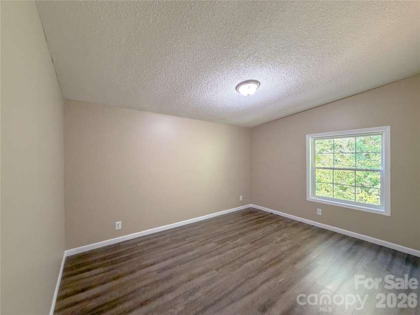 3363 Stony Brook Circle, Newton, NC 28658.  MLS# CAR4423827, YatesRealty ID 51743. 