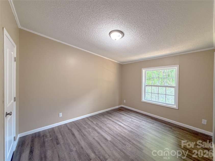 3363 Stony Brook Circle, Newton, NC 28658.  MLS# CAR4423827, YatesRealty ID 51743. 