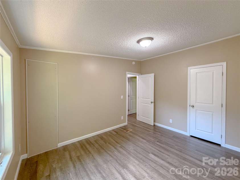 3363 Stony Brook Circle, Newton, NC 28658.  MLS# CAR4423827, YatesRealty ID 51743. 