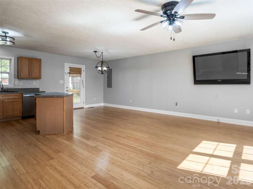 151 Newberry Drive, Fletcher, NC 28732.  MLS# CAR4426266, YatesRealty ID 51745. 