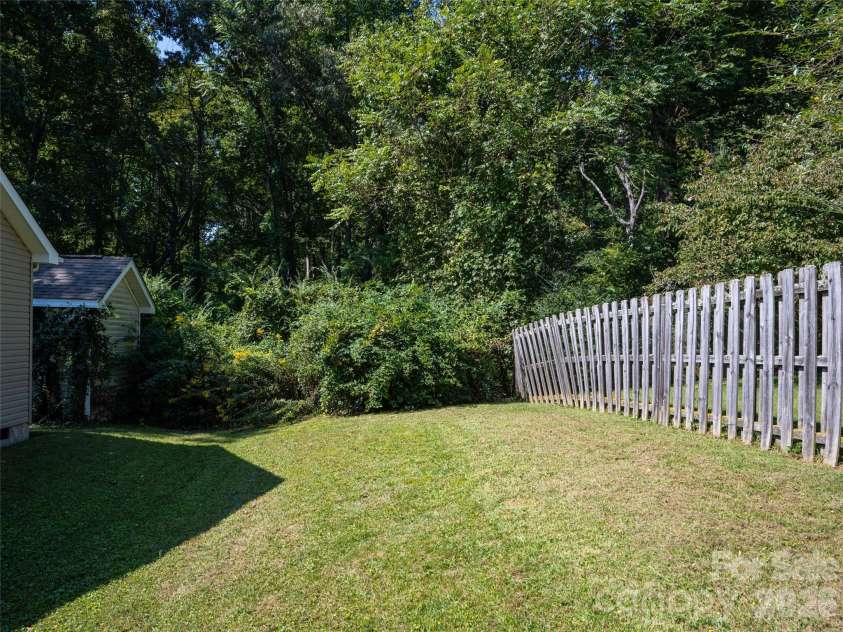 151 Newberry Drive, Fletcher, NC 28732.  MLS# CAR4426266, YatesRealty ID 51745. 
