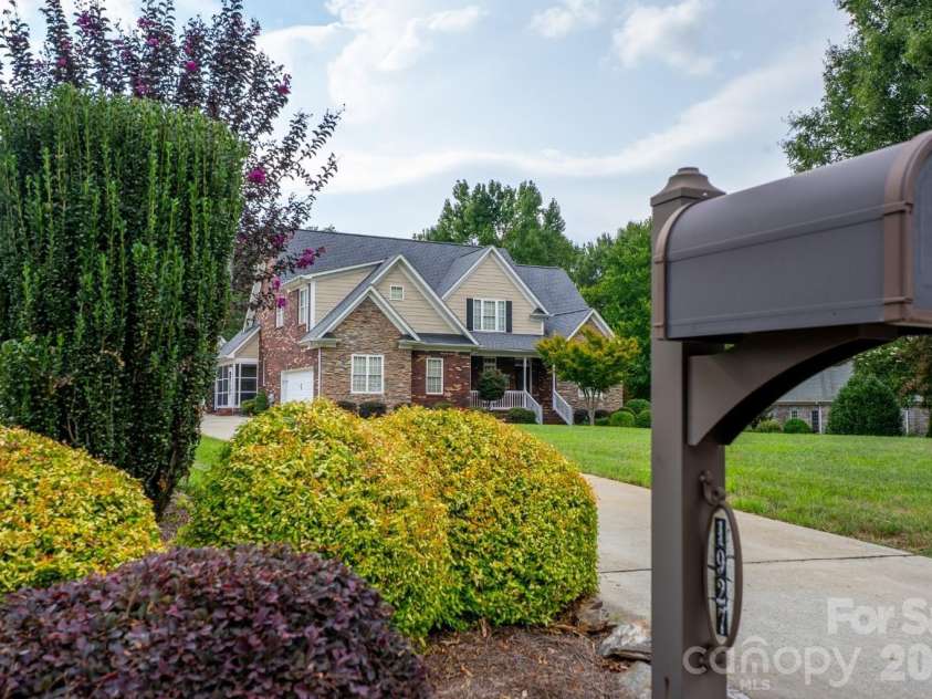 1927 Windmere Drive, Monroe, NC 28110.  MLS# CAR4418853, YatesRealty ID 51747. Less than 10 minutes from downtown Monroe!