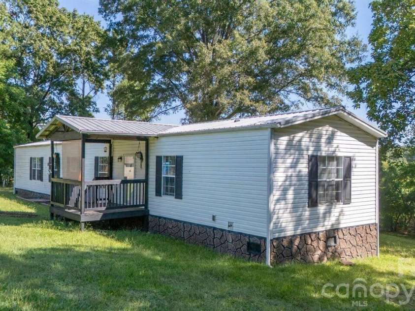 9159 Gold Hill Road, Mount Pleasant, NC 28124.  MLS# CAR4426264, YatesRealty ID 51748. 
