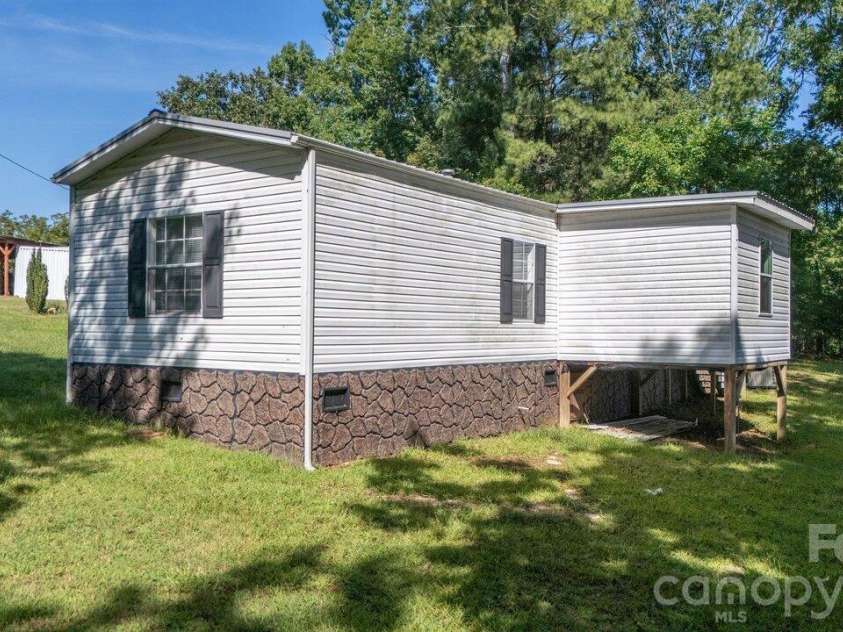9159 Gold Hill Road, Mount Pleasant, NC 28124.  MLS# CAR4426264, YatesRealty ID 51748. 