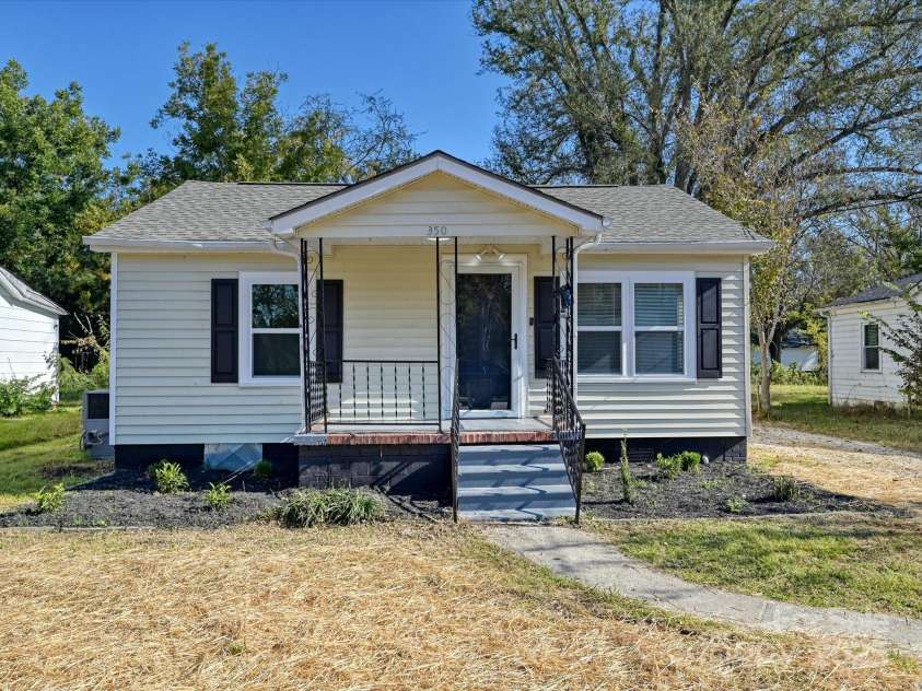 350 Orr Drive, Rock Hill, SC 29730.  MLS# CAR4212606, YatesRealty ID 5175. 