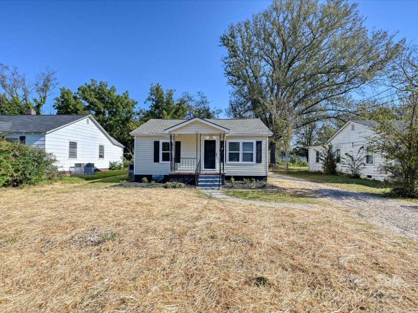 350 Orr Drive, Rock Hill, SC 29730.  MLS# CAR4212606, YatesRealty ID 5175. 