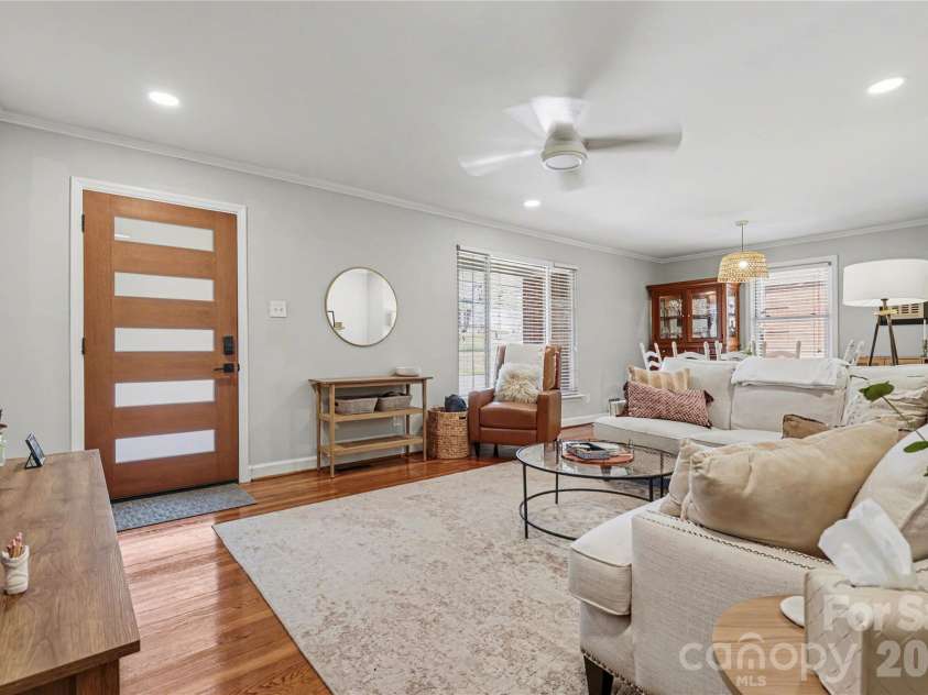 4417 Collingwood Drive, Charlotte, NC 28209.  MLS# CAR4359003, YatesRealty ID 5175. 