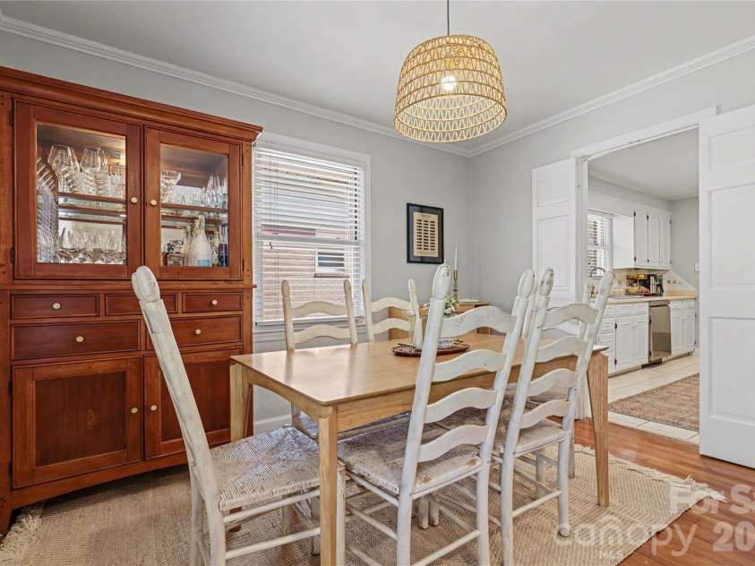 4417 Collingwood Drive, Charlotte, NC 28209.  MLS# CAR4359003, YatesRealty ID 5175. 
