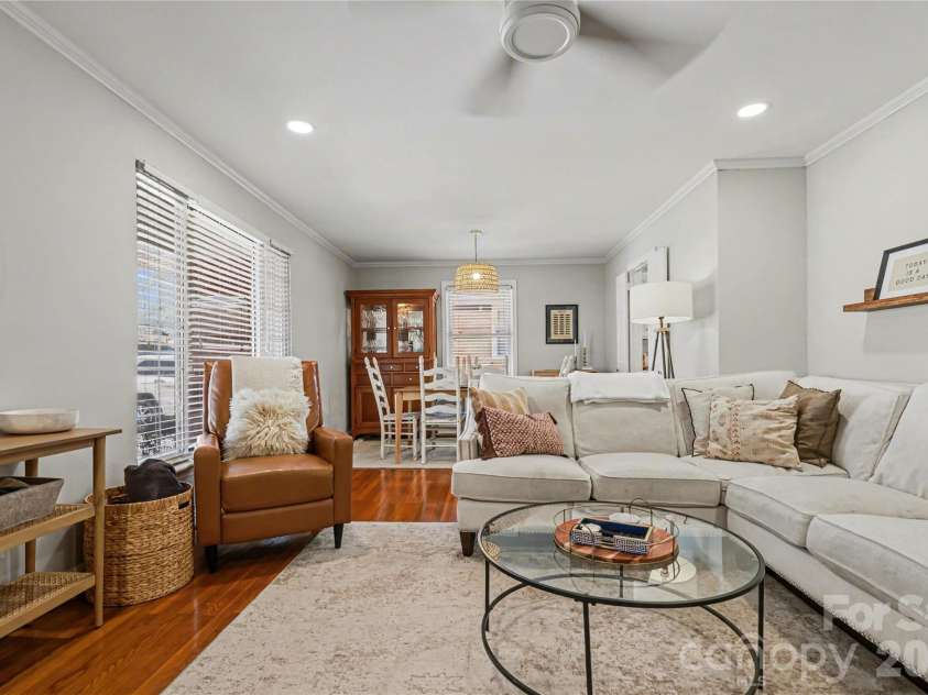 4417 Collingwood Drive, Charlotte, NC 28209.  MLS# CAR4359003, YatesRealty ID 5175. 