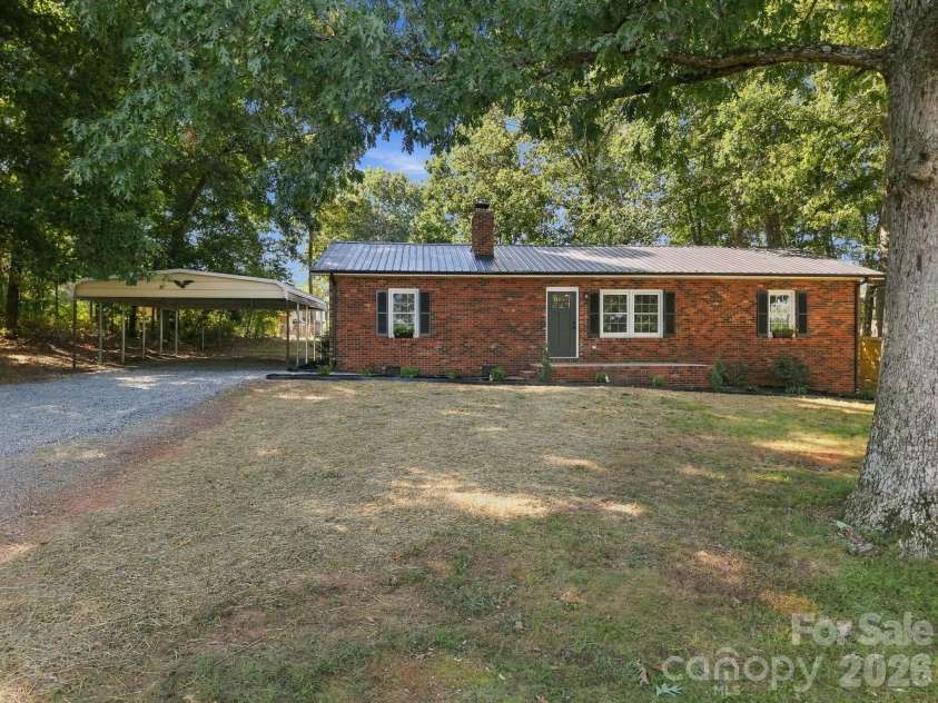 3231 Frazier Drive, Claremont, NC 28610.  MLS# CAR4426163, YatesRealty ID 51753. 