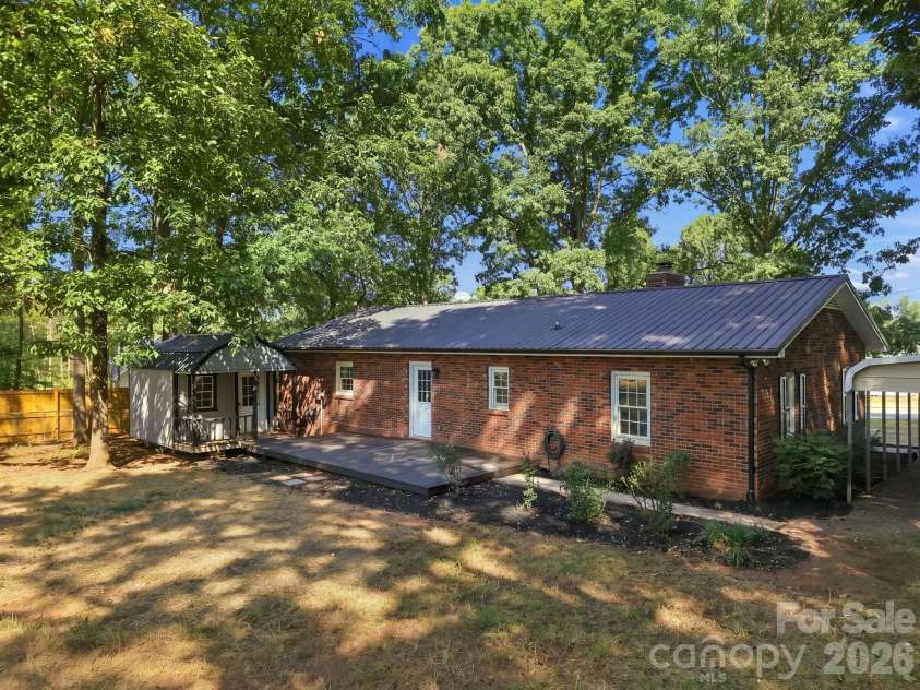 3231 Frazier Drive, Claremont, NC 28610.  MLS# CAR4426163, YatesRealty ID 51753. 