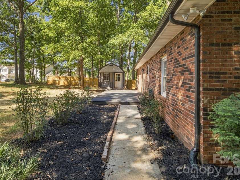 3231 Frazier Drive, Claremont, NC 28610.  MLS# CAR4426163, YatesRealty ID 51753. 