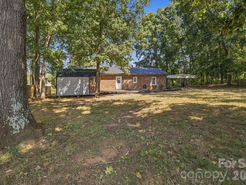 3231 Frazier Drive, Claremont, NC 28610.  MLS# CAR4426163, YatesRealty ID 51753. 