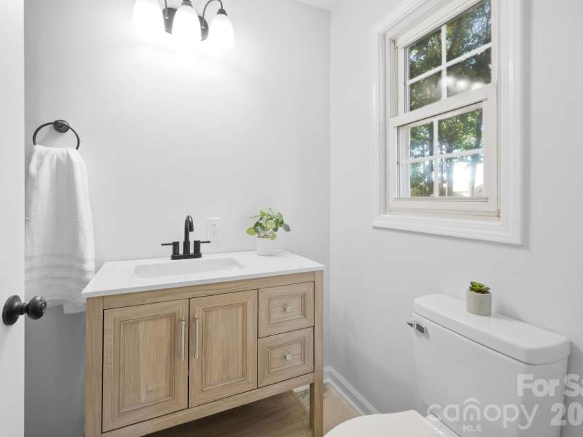 3231 Frazier Drive, Claremont, NC 28610.  MLS# CAR4426163, YatesRealty ID 51753. Primary bathroom