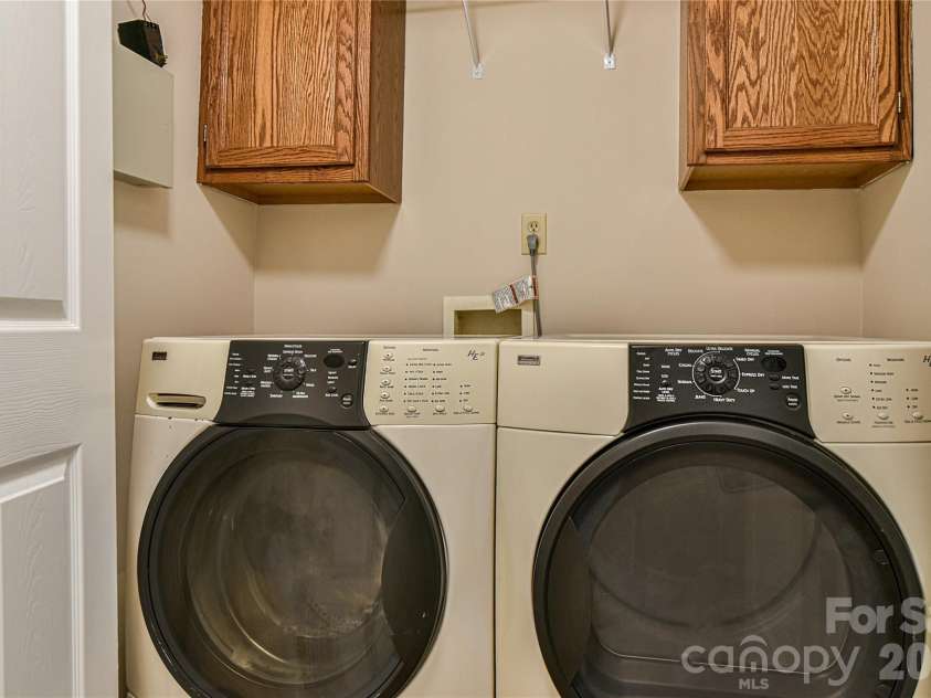 4101 Marble Way, Asheville, NC 28806.  MLS# CAR4392471, YatesRealty ID 51758. Laundry