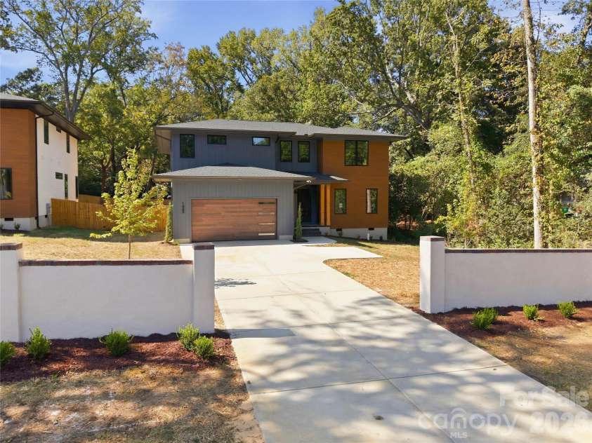 1433 Sharon Amity Road, Charlotte, NC 28211.  MLS# CAR4426029, YatesRealty ID 51760. 