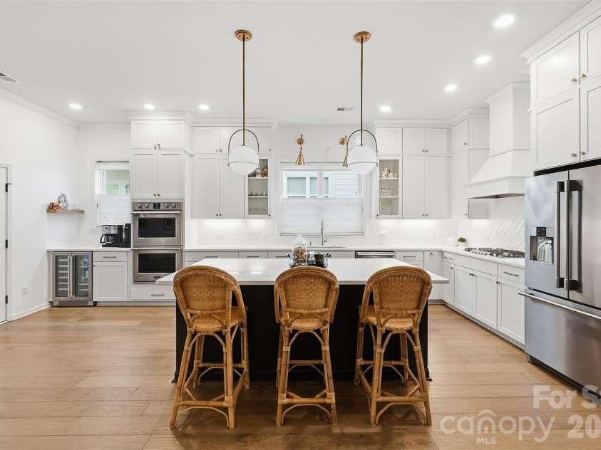 1213 Drummond Avenue, Charlotte, NC 28205.  MLS# CAR4424341, YatesRealty ID 51766. 