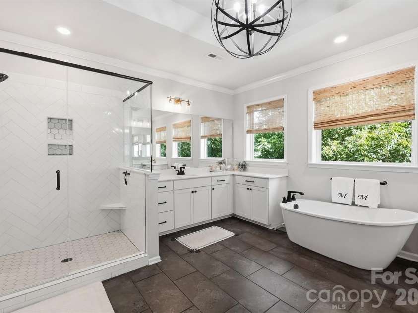 1213 Drummond Avenue, Charlotte, NC 28205.  MLS# CAR4424341, YatesRealty ID 51766. 