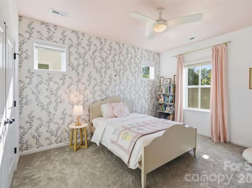 1213 Drummond Avenue, Charlotte, NC 28205.  MLS# CAR4424341, YatesRealty ID 51766. 