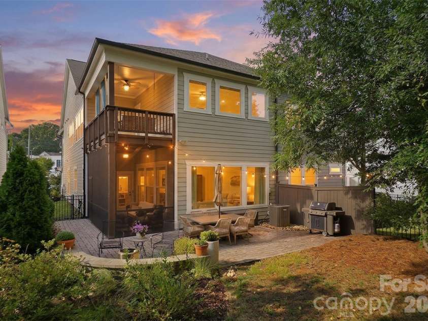 1213 Drummond Avenue, Charlotte, NC 28205.  MLS# CAR4424341, YatesRealty ID 51766. 