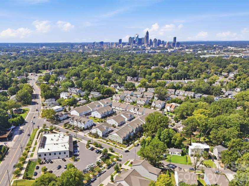 1213 Drummond Avenue, Charlotte, NC 28205.  MLS# CAR4424341, YatesRealty ID 51766. 