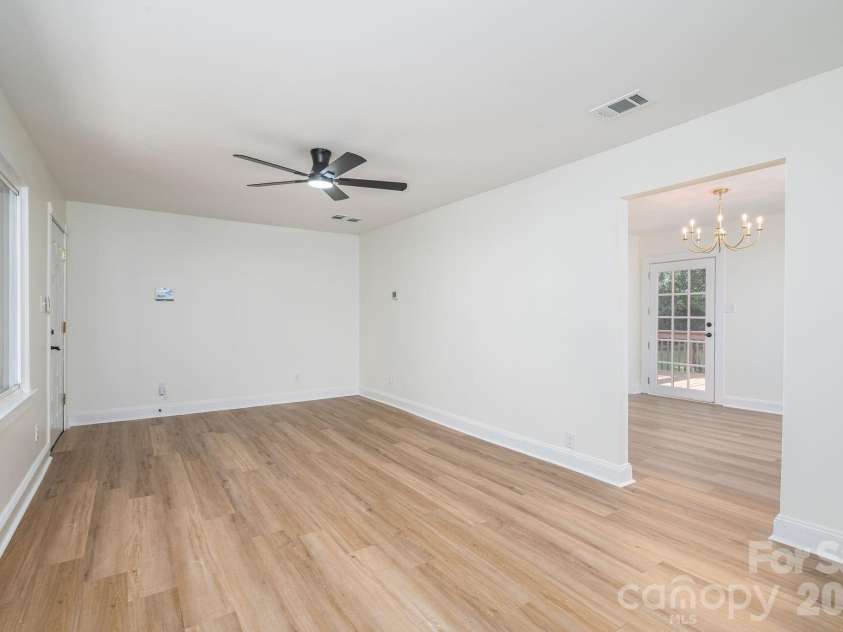 313 Willis Road, Dallas, NC 28034.  MLS# CAR4424166, YatesRealty ID 51767. 