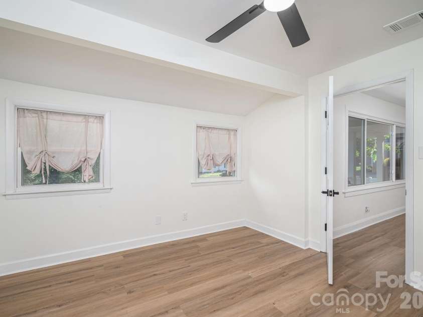 313 Willis Road, Dallas, NC 28034.  MLS# CAR4424166, YatesRealty ID 51767. 