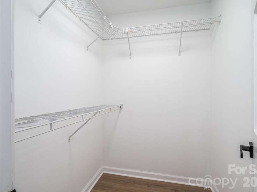 313 Willis Road, Dallas, NC 28034.  MLS# CAR4424166, YatesRealty ID 51767. 