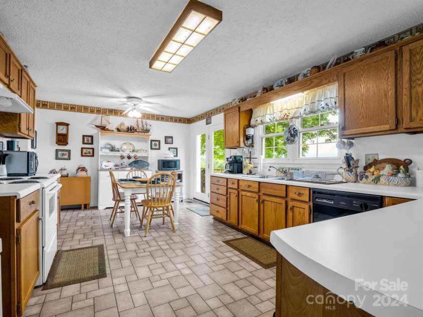 126 Cougar Road, Casar, NC 28020.  MLS# CAR4209940, YatesRealty ID 5177. 