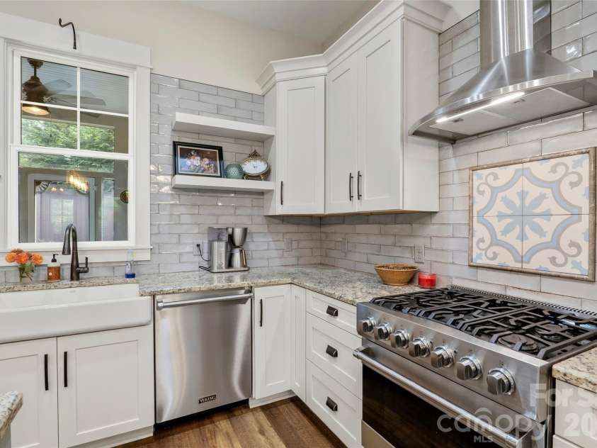 245 Rice Street, Brevard, NC 28712.  MLS# CAR4425712, YatesRealty ID 51775. Kitchen