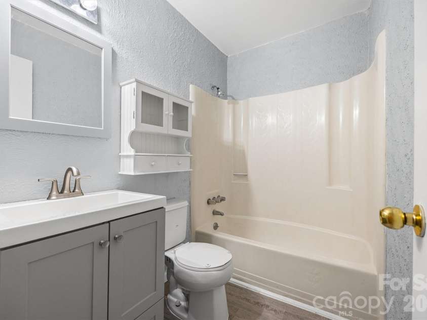 2021 Downey Street, Rock Hill, SC 29732.  MLS# CAR4424319, YatesRealty ID 51776. 