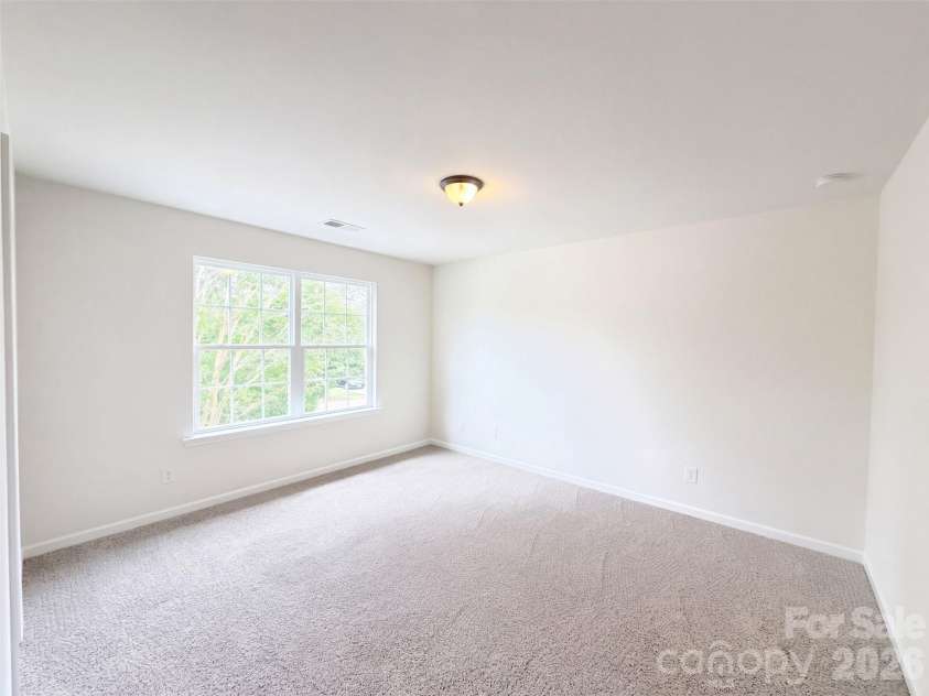 7230 Kinley Commons Lane, Charlotte, NC 28278.  MLS# CAR4426308, YatesRealty ID 51777. 