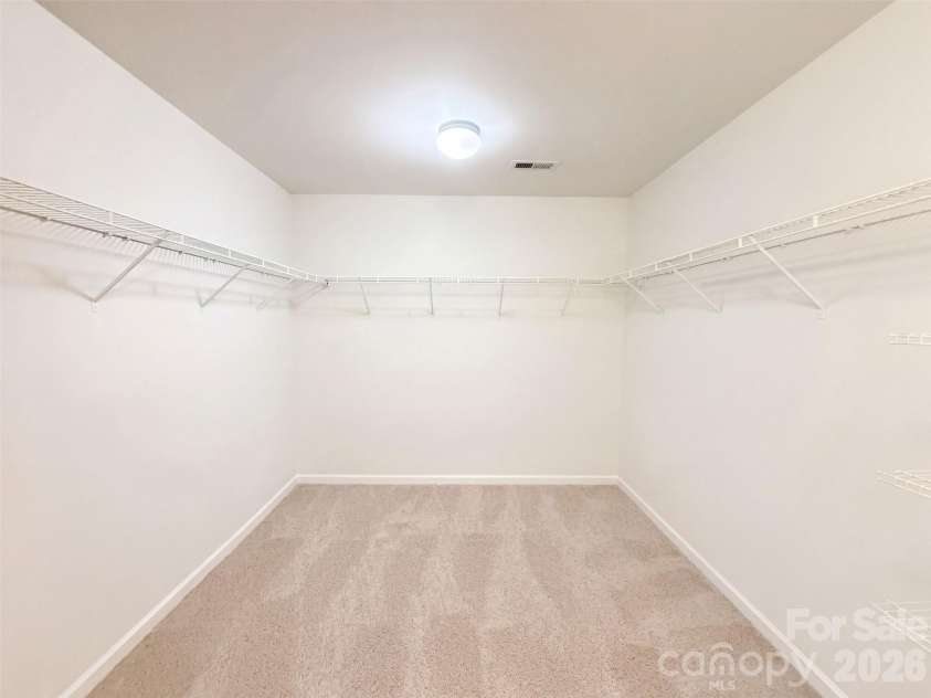 7230 Kinley Commons Lane, Charlotte, NC 28278.  MLS# CAR4426308, YatesRealty ID 51777. 
