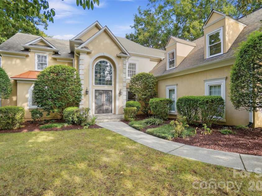 7425 Seton House Lane, Charlotte, NC 28277.  MLS# CAR4425124, YatesRealty ID 51778. 