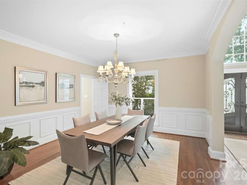 7425 Seton House Lane, Charlotte, NC 28277.  MLS# CAR4425124, YatesRealty ID 51778. 