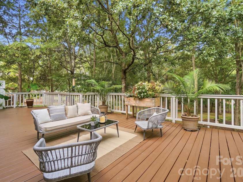 7425 Seton House Lane, Charlotte, NC 28277.  MLS# CAR4425124, YatesRealty ID 51778. 