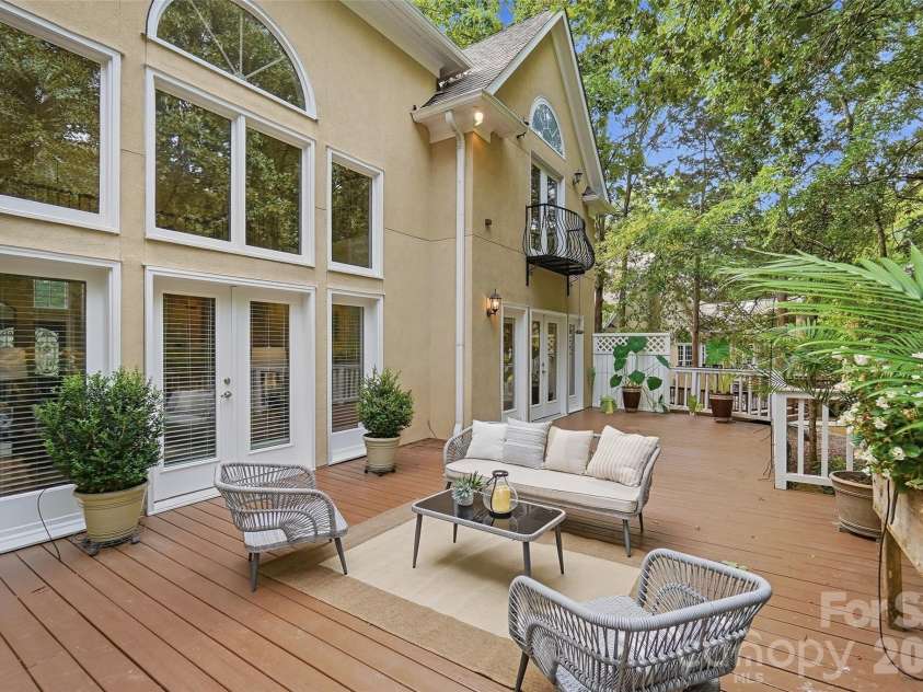 7425 Seton House Lane, Charlotte, NC 28277.  MLS# CAR4425124, YatesRealty ID 51778. 
