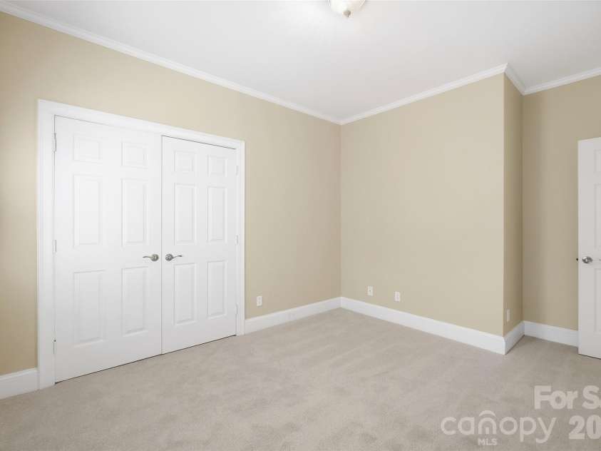 7425 Seton House Lane, Charlotte, NC 28277.  MLS# CAR4425124, YatesRealty ID 51778. Bedroom #5
