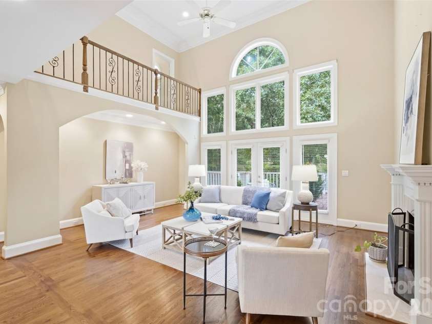7425 Seton House Lane, Charlotte, NC 28277.  MLS# CAR4425124, YatesRealty ID 51778. Great room