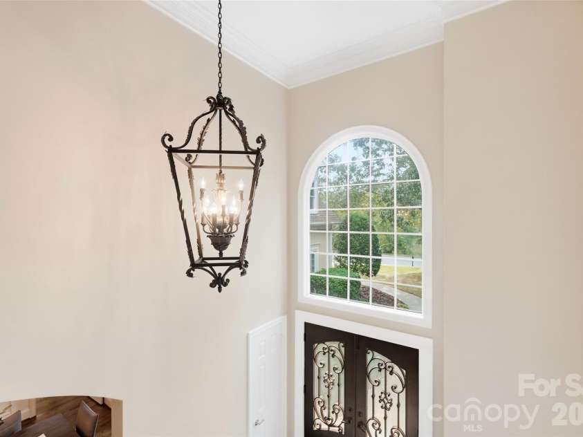 7425 Seton House Lane, Charlotte, NC 28277.  MLS# CAR4425124, YatesRealty ID 51778. Upper level