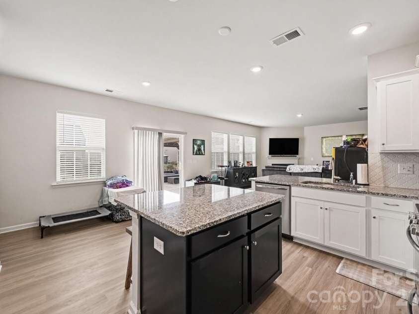 112 Rooster Tail Lane, Troutman, NC 28166.  MLS# CAR4426214, YatesRealty ID 51779. 